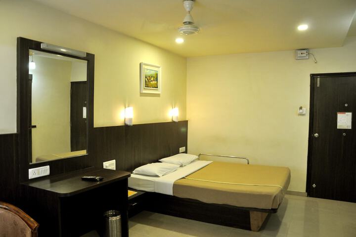 Room 13 of 59