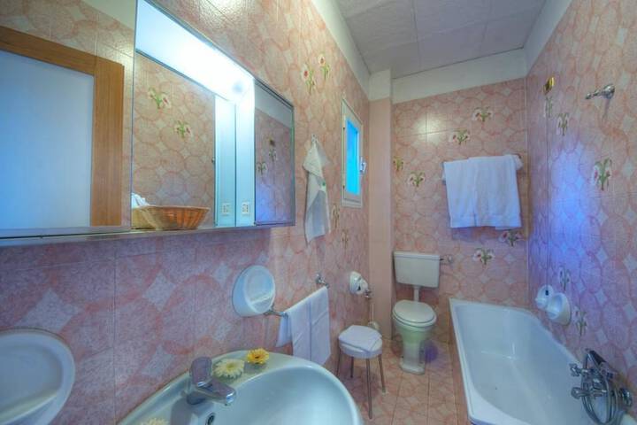 Room 14 of 23