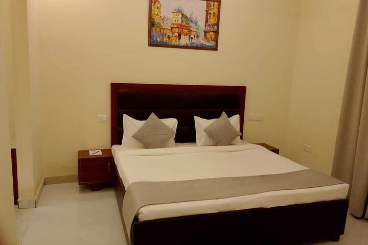 Room 10 of 95