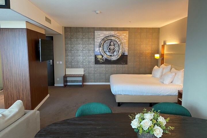 Room 5 of 55