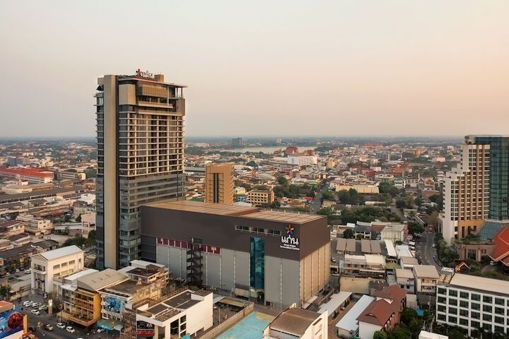 Hotel View 75 of 78