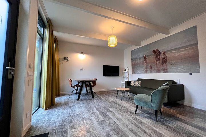 Room 33 of 67