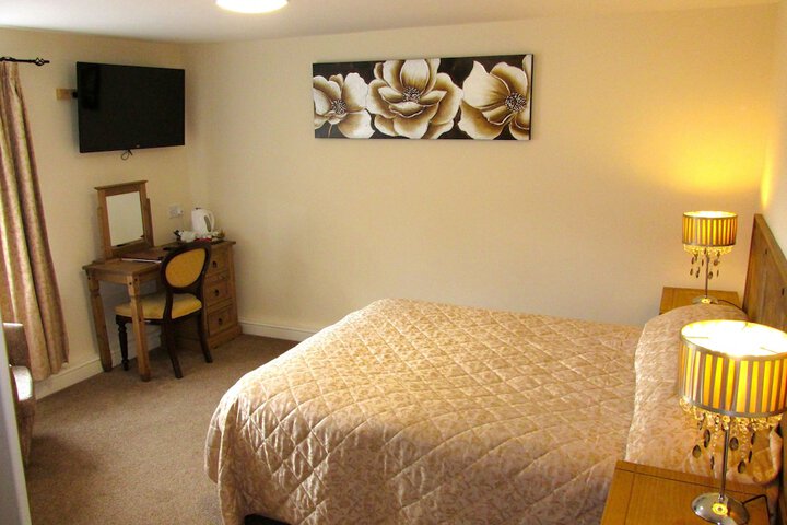 Room 34 of 111