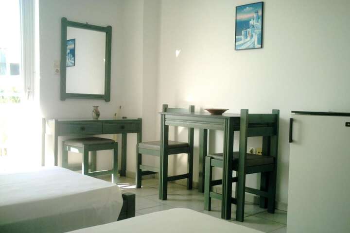 Room 14 of 48