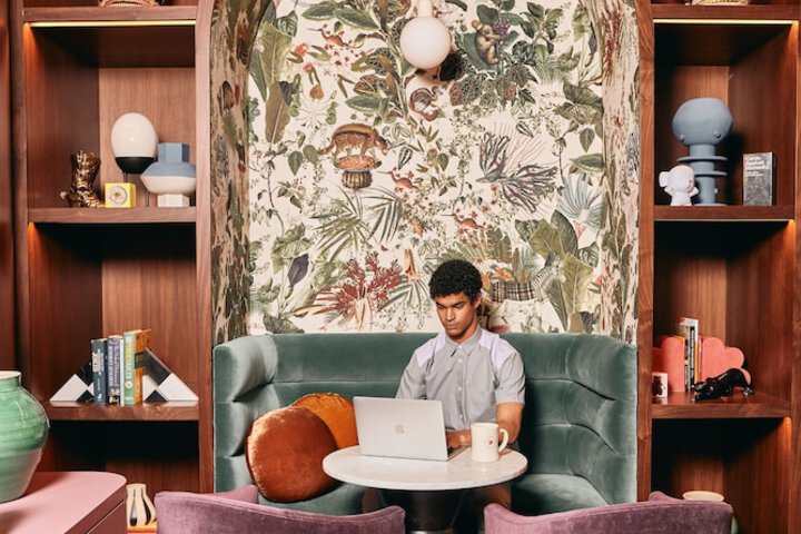 Coffee shop