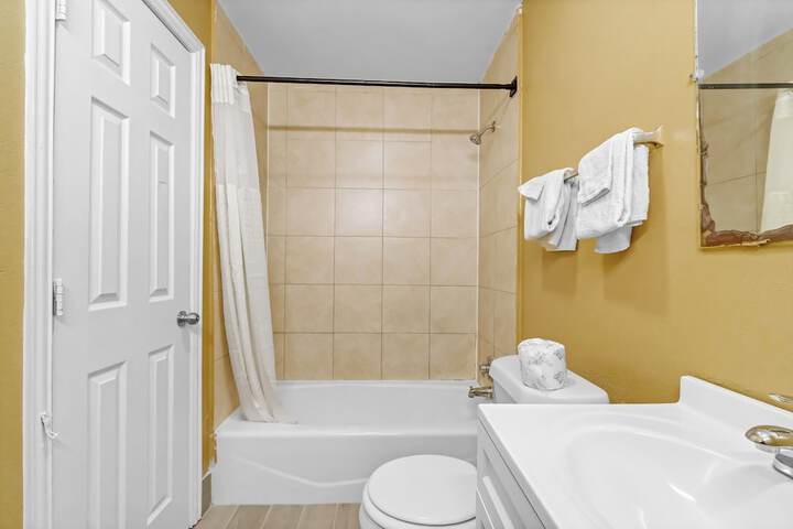 Room 35 of 40