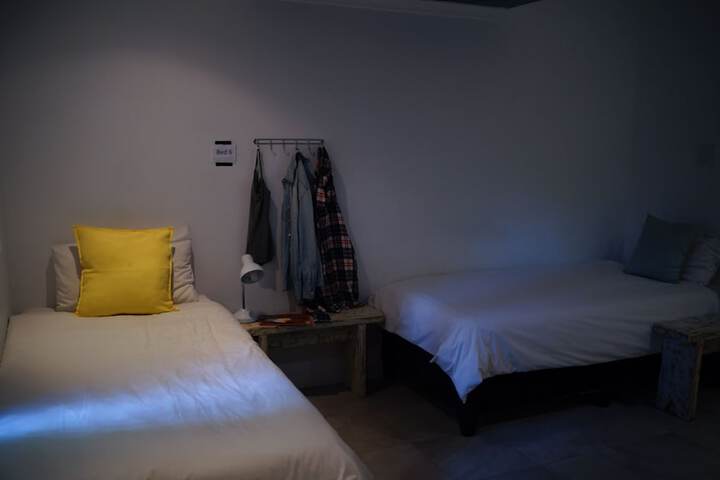 Room 9 of 113