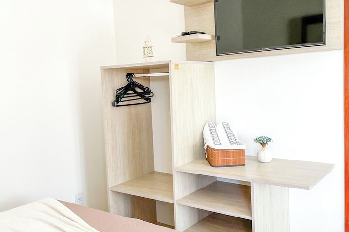 Room 5 of 25