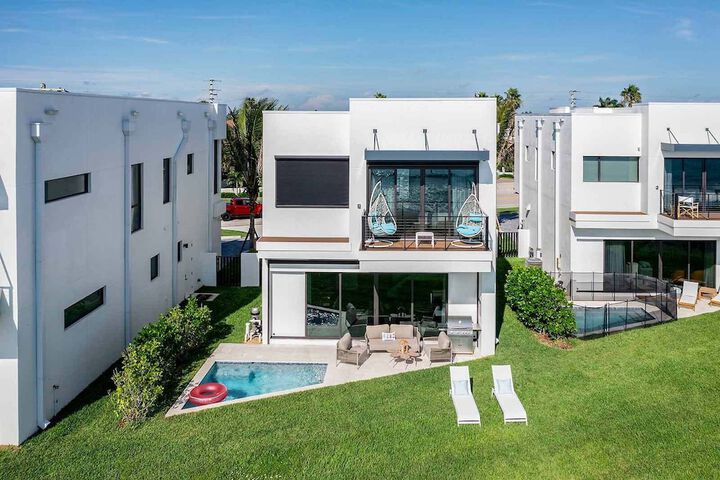 Terrace/Patio 68 of 102