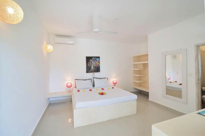 Room 25 of 97