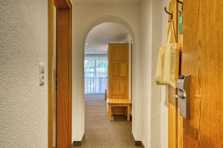 Room 30 of 84