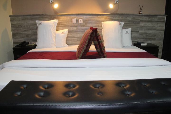 Room 3 of 14
