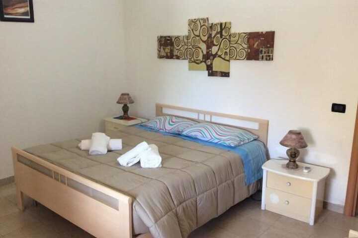 Room 15 of 68