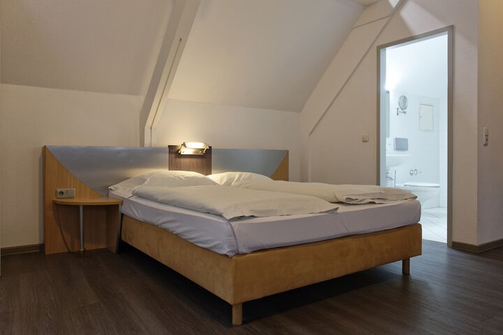 Room 20 of 46