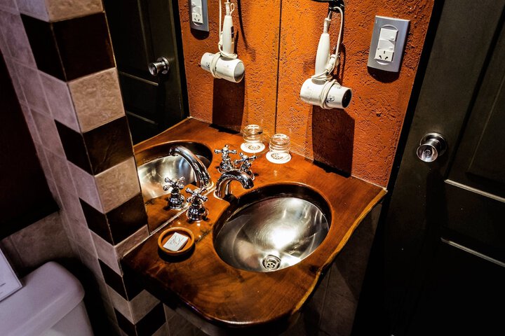 Clean Restrooms