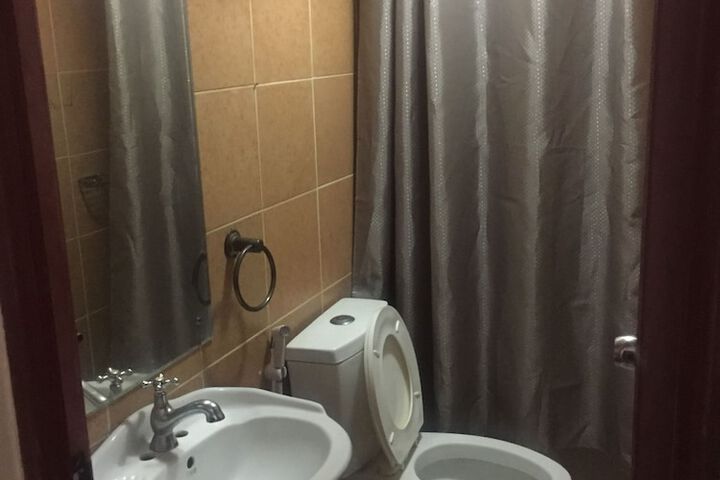 Room 12 of 18