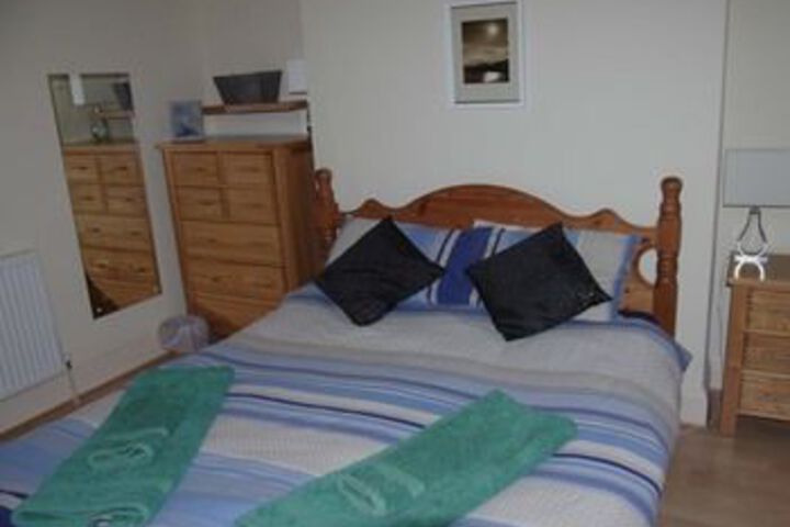Room 9 of 25