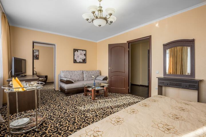 Room 20 of 38