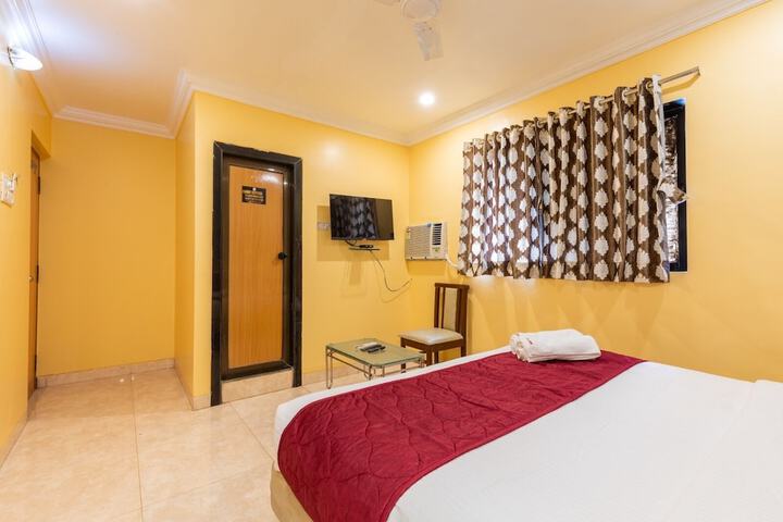Room 6 of 34