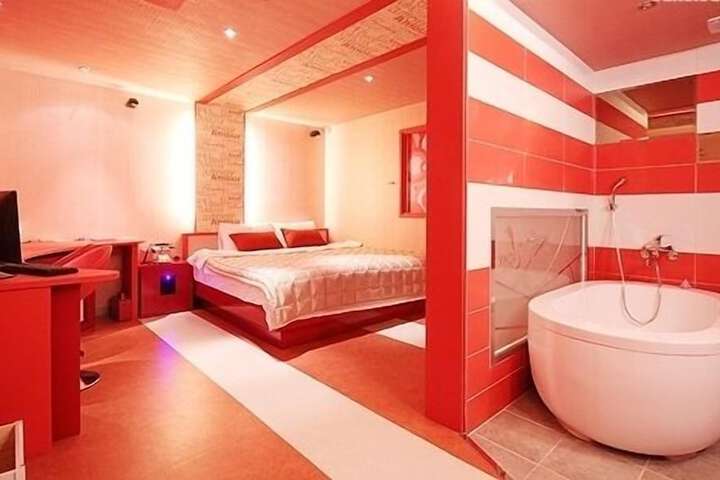 Room 26 of 59