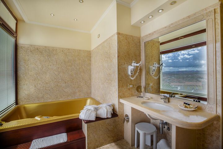 Bath Interior