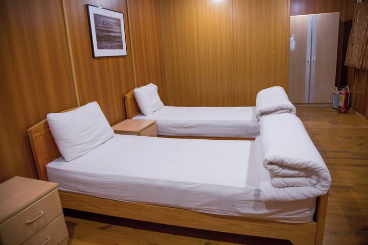 Room 6 of 21