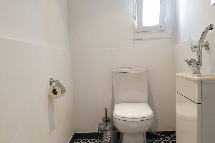 Room 26 of 32