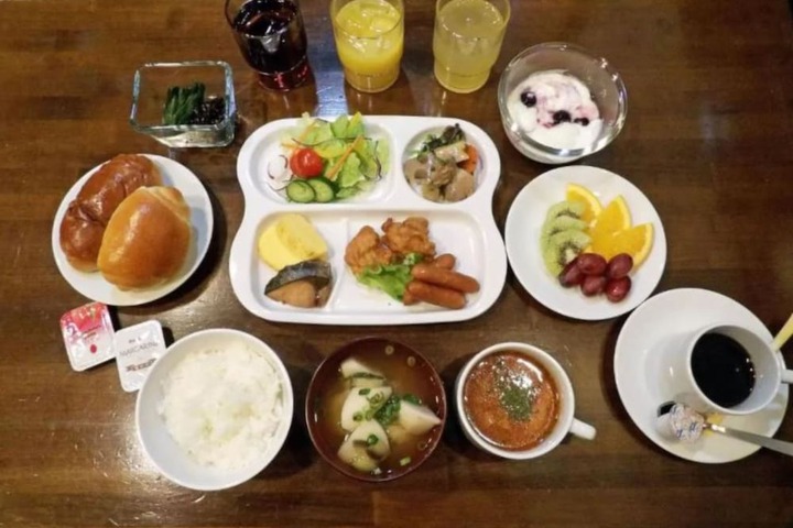 Breakfast/Coffee Service 19 of 31