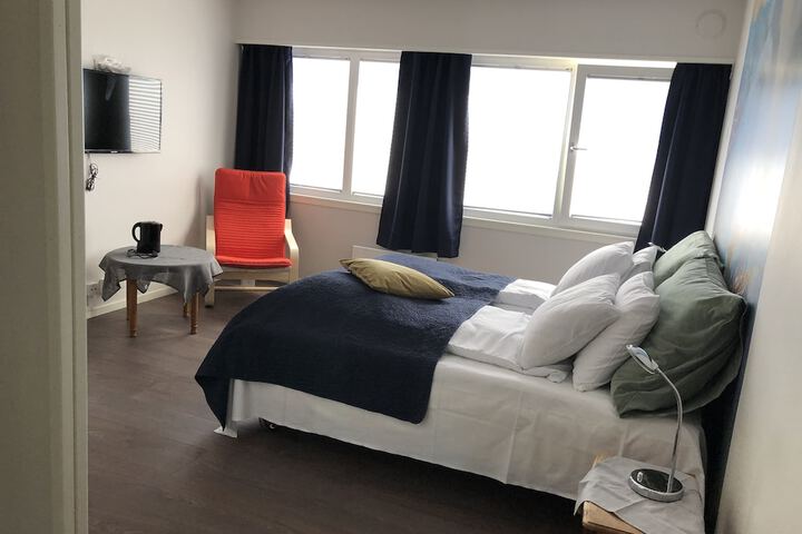 Room 8 of 67