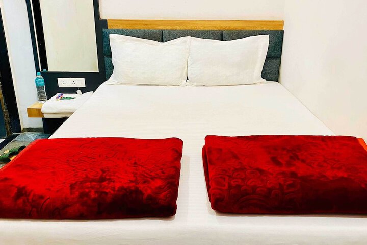 Room 42 of 50