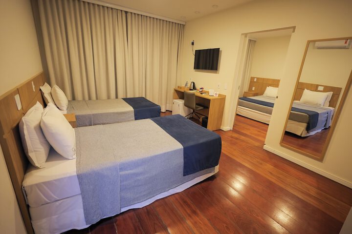 Room 13 of 43