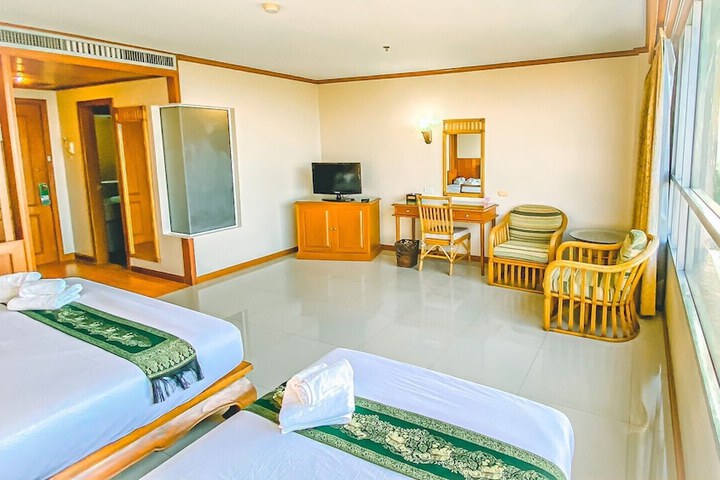 Room 30 of 89