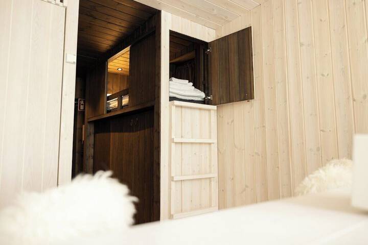 Room 21 of 113