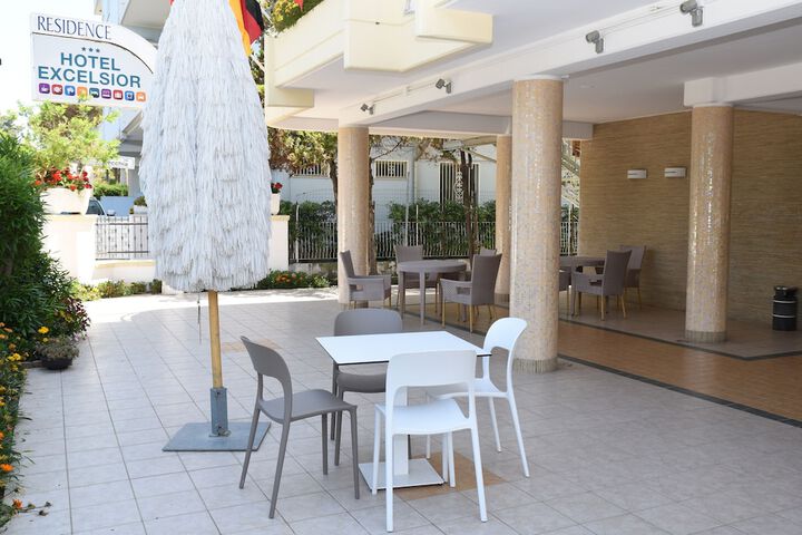 Terrace/Patio 50 of 57