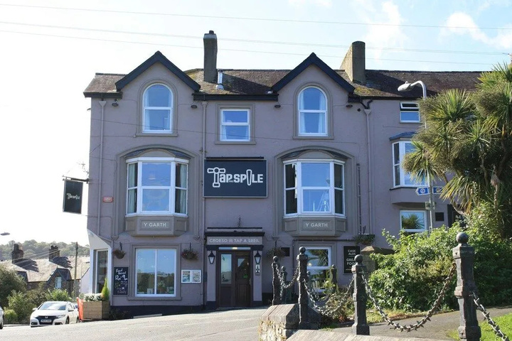 Tap & Spile Hotel