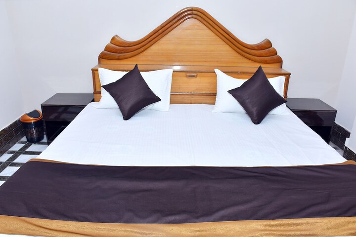 Image of Hotel Aalishan Garden