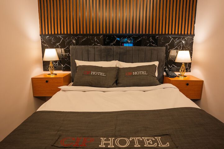 Room 48 of 86