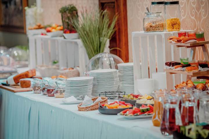 Dining 68 of 75