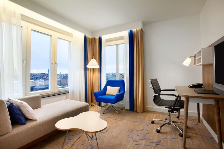 Room 47 of 167