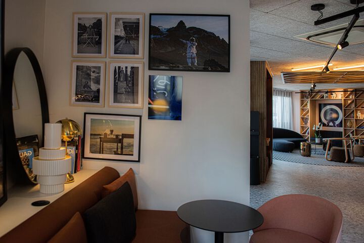 Hotel Interior 122 of 148