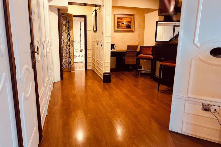 Room 46 of 116
