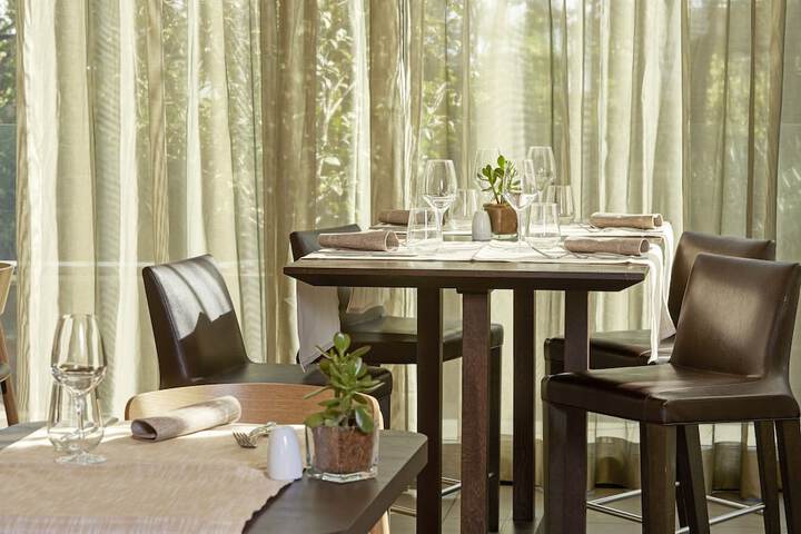 Dining Photos