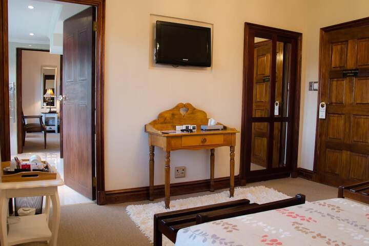 Room 14 of 101
