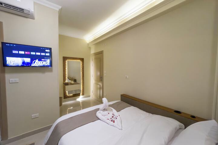Room 34 of 74