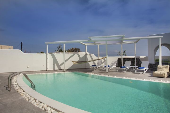 Pool 193 of 230