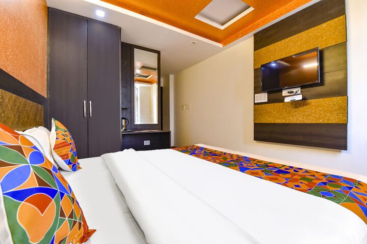 Room 20 of 28