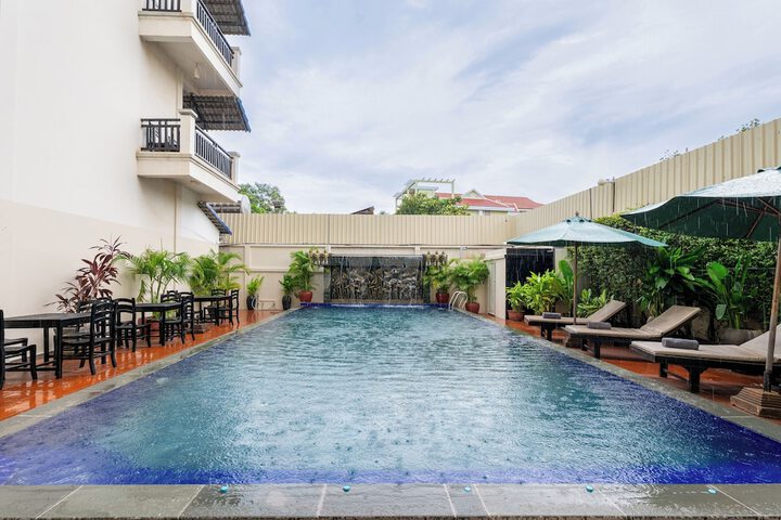 Pool 49 of 65