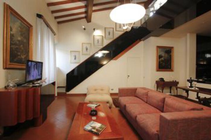 Room 30 of 43