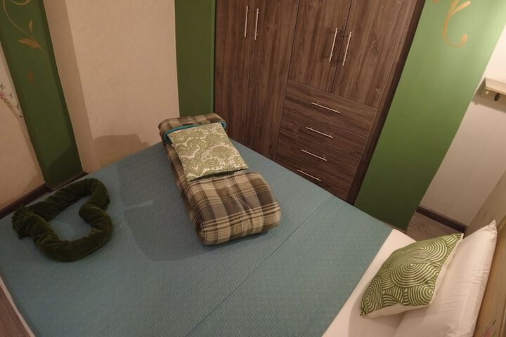 Room 8 of 62