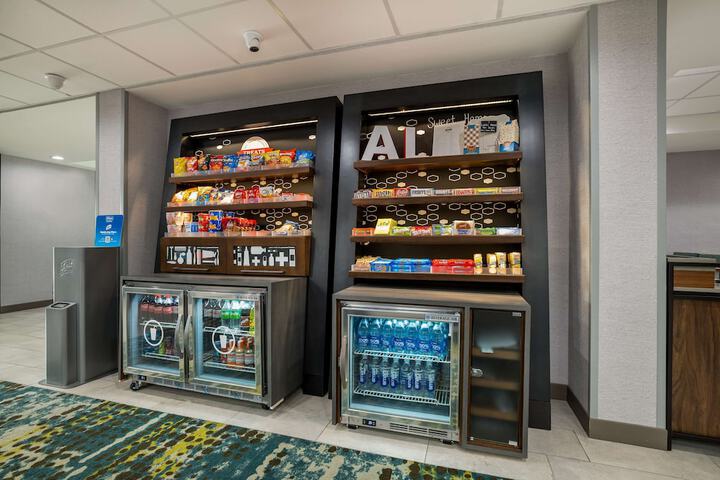 Snack bar